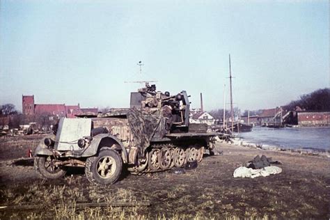 German Halftrack Sdkfz 7 With A Flak 38 Anti Aircraft Gun Ww2 Semi