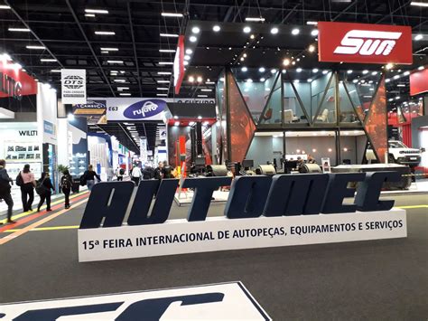 automec começa em clima de festa transporte moderno