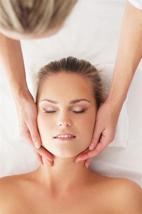 Shutterstock Head Massage Renee Corbitt Dds