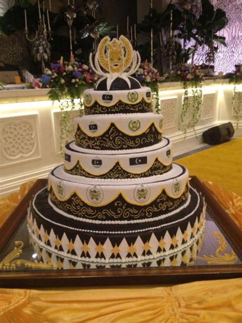 Cuti kelepasan dipinda sabtu minggu terakhir julai 1 jun 2017. Maharum Bugis Syah (MBS): Kek Hari Keputeraan Sultan ...