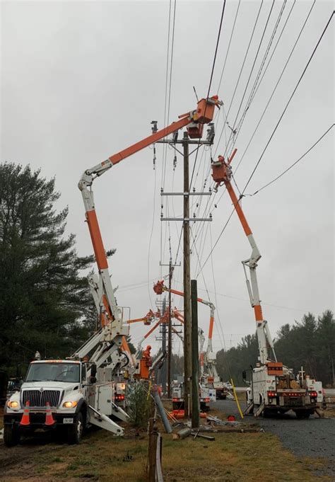 Hydro One And Lakeland Power Work Together To Improve Reliability