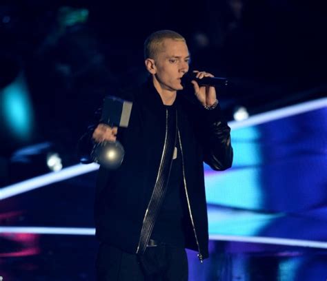 Eminem Berzerk And Rap God At Mtv Ema Rap Radar