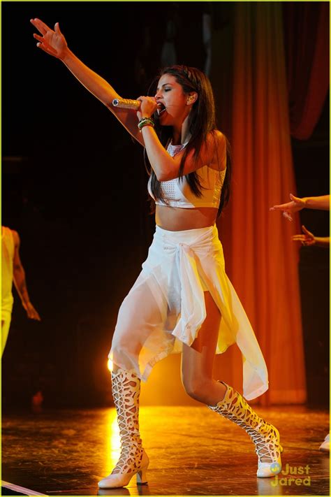 Selena Gomez Stars Dance In Sunrise Photo 613091 Photo Gallery