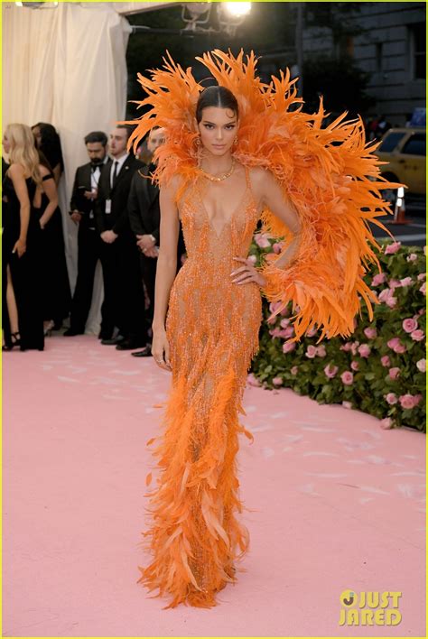 Photo Kendall Kylie Jenner Jaw Dropping Looks Met Gala 07 Photo