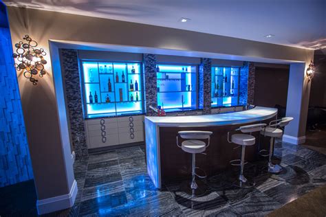 Let's enjoy the sunset on these beautiful rooftops. 17 Fabulous Modern Home Bar Designs You'll Want To Have In ...