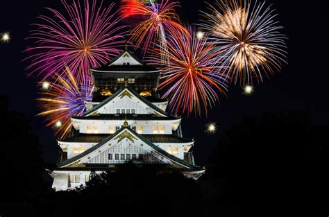 Fire Flowers Experience The Summer Fireworks In Japan Yabai The Modern Vibrant Face Of Japan