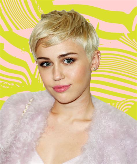 How To Dye Your Hair Blonde Like A Pro Messy Pixie Haircut Short