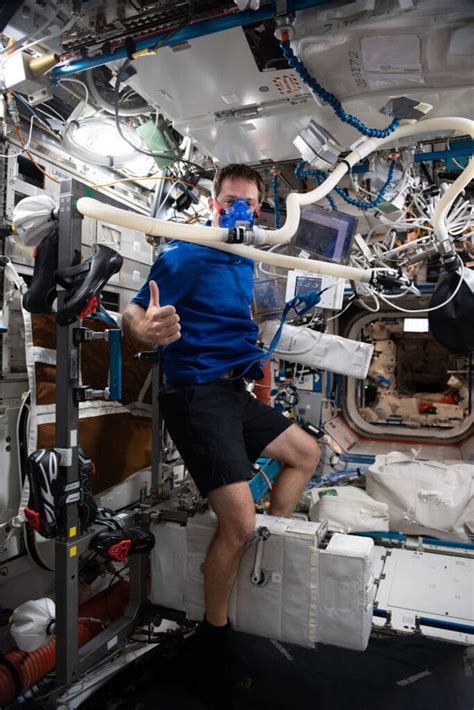 Come si allenano gli astronauti nello spazio in microgravità