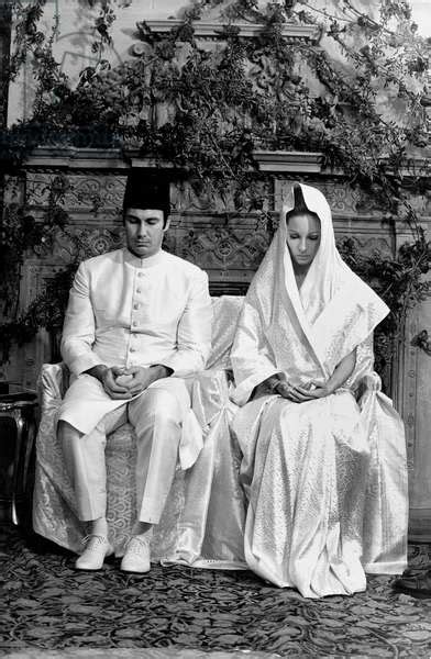 Image Of Karim Aga Khan And His Wife Sarah Poole Crocker Formerly Lady