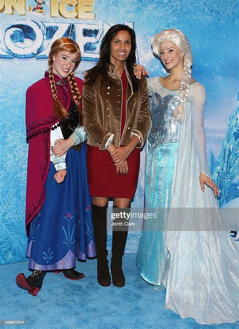 Padma Lakshmi Poses With Elsa And Anna During Disney On Ice Presents