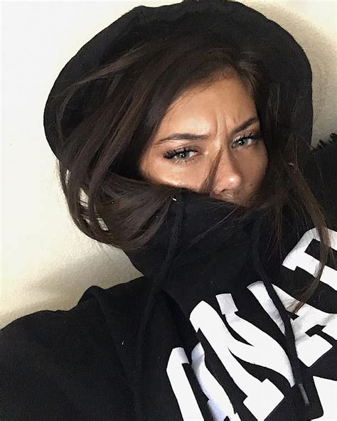 Grunge Selfie Poses Snapchat Girl Hd Phone Wallpaper Pxfuel