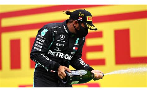 Esta semana se anunció además que más de 60 mil. F1: Gana Hamilton el Gran Premio de Estiria; Pérez es sexto | Video | Aristegui Noticias
