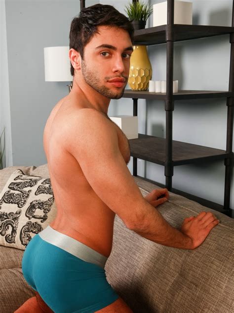 Le Bite Parade Newbie Shawn Abir Makes His Debuts In Gay Porn With The Help Of Austin Wolf