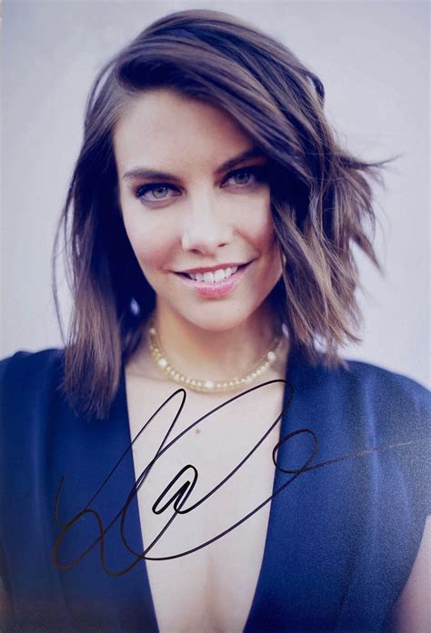 Autograph Signed Lauren Cohan Photo