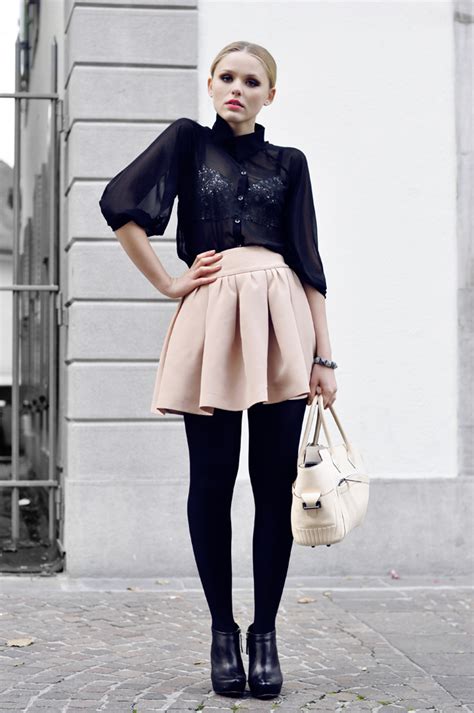 How To Wear Black Tights The Ultimate Guide Fashionmylegs The