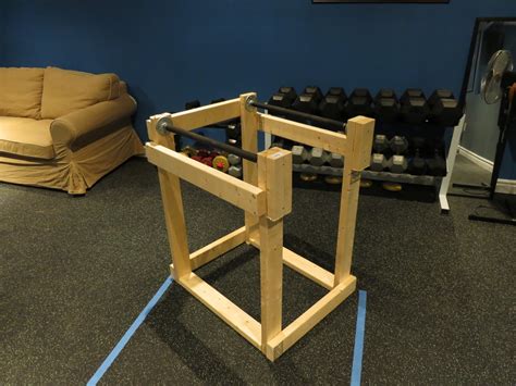 This simple, relatively inexpensive diy parallettes project sets you up for a wide variety of dip bar exercises. Homemade Dip Station — Tyler Robbins Fitness