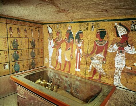 Tutankhamuns Tomb Scans Support Hidden Chamber Theory