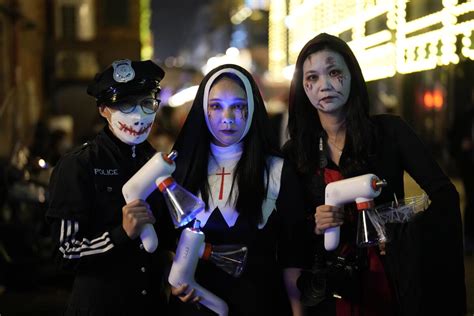 Generation Gap Contributed To South Korea Halloween Disaster Los