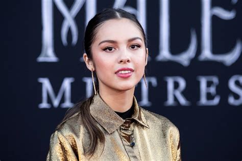 Download Olivia Rodrigo At Maleficent Premiere Wallpaper