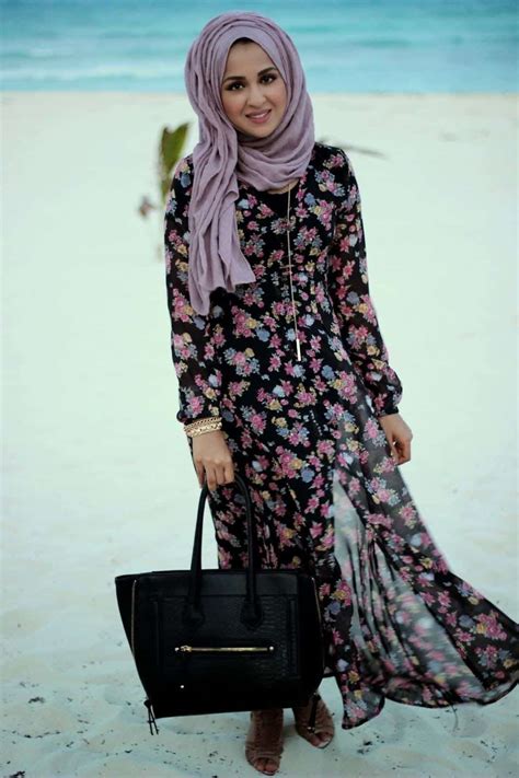 beach hijab outfits 34 modest beach dresses for muslim girls
