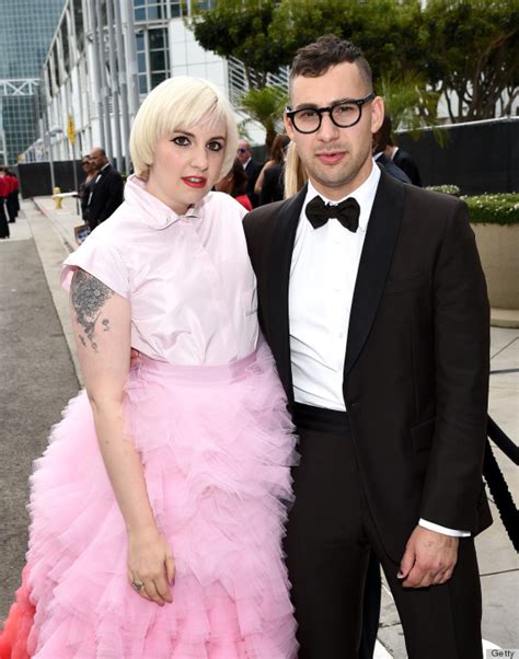 lena dunham s emmy dress takes the cake and not in a great way huffpost life