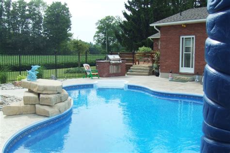 **note** this video is made by me, the homeowner and not the pool builder. Vinyl liner Pools Installation In Tillsonburg, ON | Vinyl Liner Pools | Backyard Watercreations Inc.