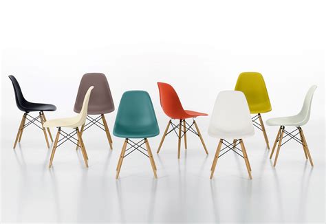 The eames plastic chair is available as a visitor chair, dining chair, rocking chair, swivel chair or in stacking versions and with ganging (dsr = dining height side chair rod base). Eames Plastic Side Chair DSR by Vitra | STYLEPARK