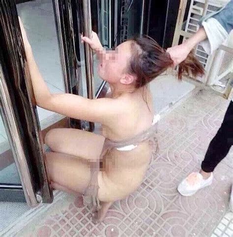 Video Chinese Woman Lin Yao Li Stripped And Beaten By 4 Women After