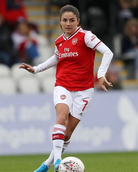 Pin By Irene Ho On Arsenal Female Soccer Players Athletic Women