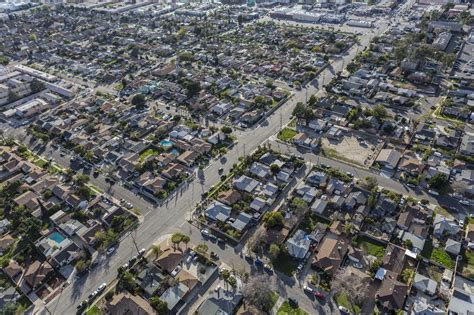 San Fernando Valley Home Prices Hit A Record High In 2017 Curbed La