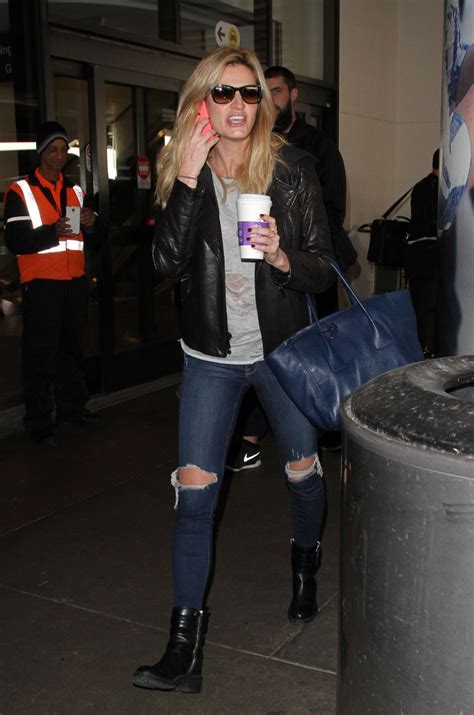 Erin Andrews Arrives At Lax Airport In Los Angeles 0113