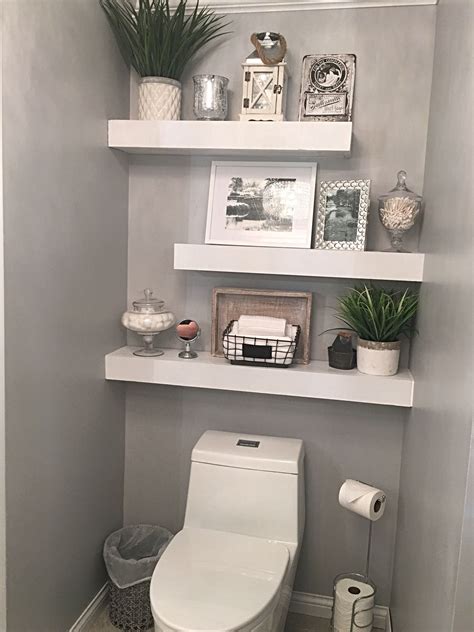 10 Small Bathroom Wall Ideas
