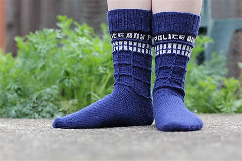 A Collection Of Doctor Who Yarn Projects That Are Cooler