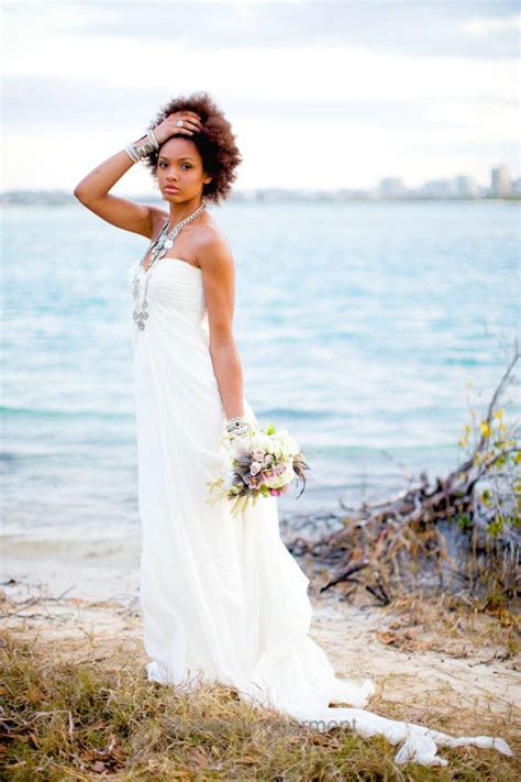 Say i do with a view of the pacific ocean at the sheraton kauai resort. 25 Beautiful Beach Wedding Dresses - The WoW Style