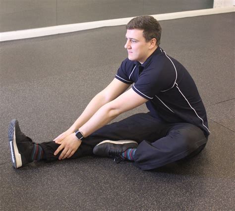 Hamstring Stretch Before Running Off