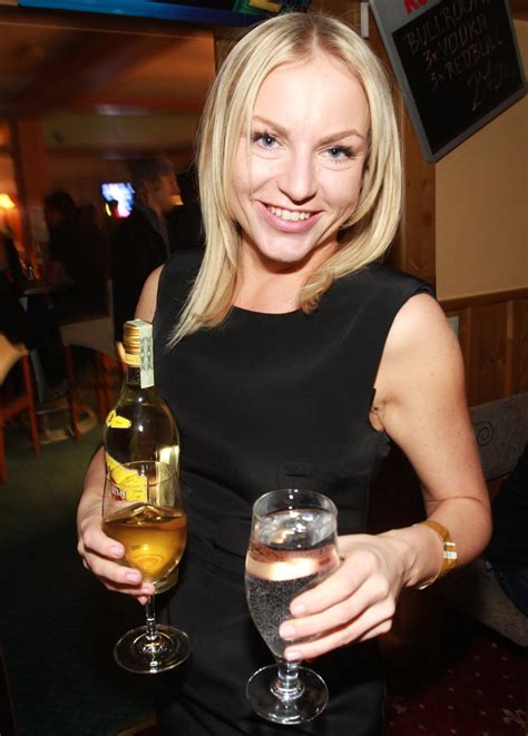 Zpěvačka martina pártlová (42) je maminkou. GALERIE: Pártlová se rozešla s přítelem: Důvod vás ...