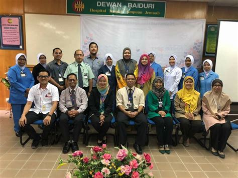 Begitu juga dengan kekerasan terhadap ang.gota kesihatan, samada kekerasan fizikal, lisan ataupun bertulis (termasuk di media sosial), iaitu selaras dengan garis panduan mencegah dan menangani kekerasan terhadap anggota di fasiliti kkm. Unit Keselamatan&Kesihatan Pekerjaan Bhgn Perkembangan ...
