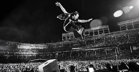 Pearl Jam Kündigen Europa Tour 2018 An Darunter Ein Konzert In