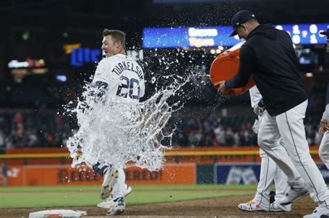 Detroit Tigers Finally Snap 9 Game Losing Streak With Unlikely Comeback