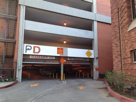 Royal Street Structure Parking In Los Angeles Parkme