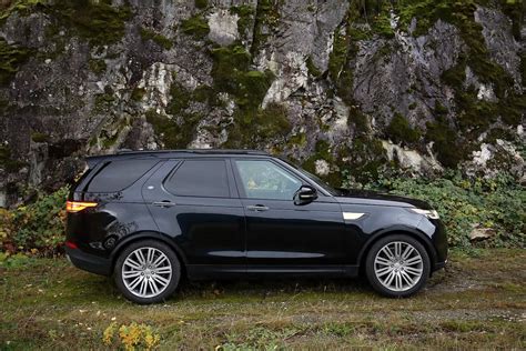 Research the 2021 land rover discovery with our expert reviews and ratings. The New 2018 Land Rover Discovery: Updated Look with Same ...