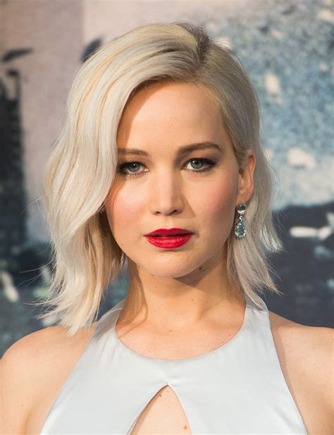 jennifer lawrence s best hair and makeup moments ever allure