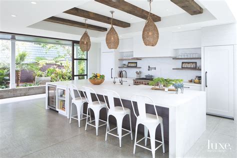 A Solana Beach Bungalow With High Ceilings And Views Luxe Interiors