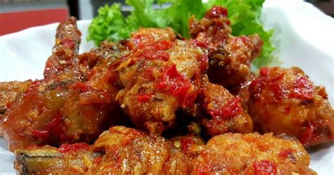 Teh jahe kunyit adalah jenis minuman sehat yang memiliki nilai gizi yang sangat kuat yang cukup siapkan 1 gelas air panas, 1 sendok teh jahe, 1 sendok teh kunyit, 1 sendok teh madu temulawak atau jahe jawa adalah salah satu rempah khas indonesia. Resep Ayam Goreng Pake Kunyit - Rexus A