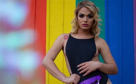 Transexual viverá travesti em novela das nove da Globo conheça a atriz
