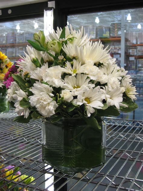 Getting your wedding flowers from costco is a huge way to save loads of money on your wedding. Boxwood Clippings » Blog Archive » Gift Idea: Costco Floral