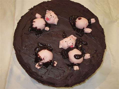 Pigs In Mud Birthday Cake