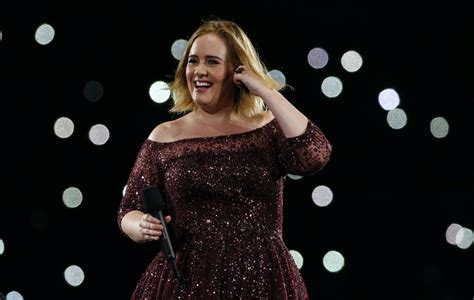 Es otra Adele reapareció en público por primera vez e impactó a todos