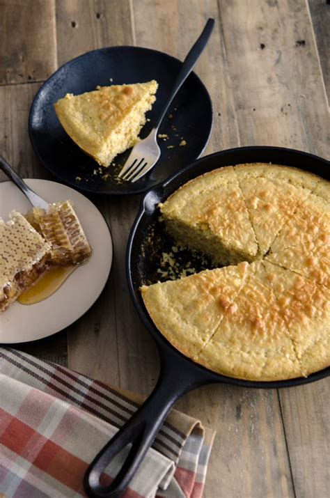 Chia seeds have taken the spotlight of the superfood community because of their versatile uses in sweet and savory dishes! Cornbread | Bob's Red Mill's Recipe Box