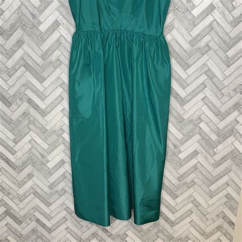 Women’s Vintage Homemade Emerald Green Dress Gem